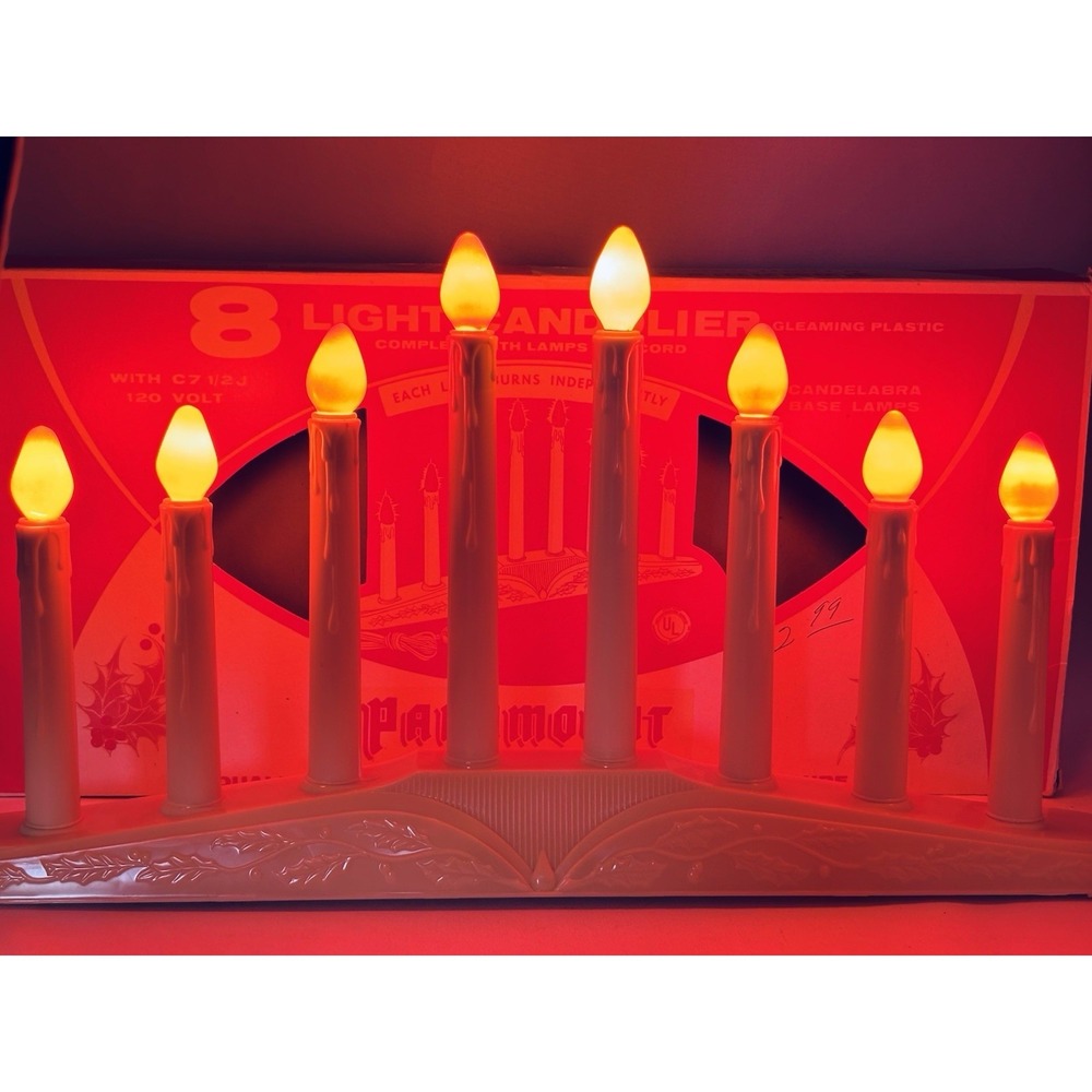 PARAMOUNT 8 Light Candolier‎ Christmas Holiday Decoration Vintage w/ Bulbs